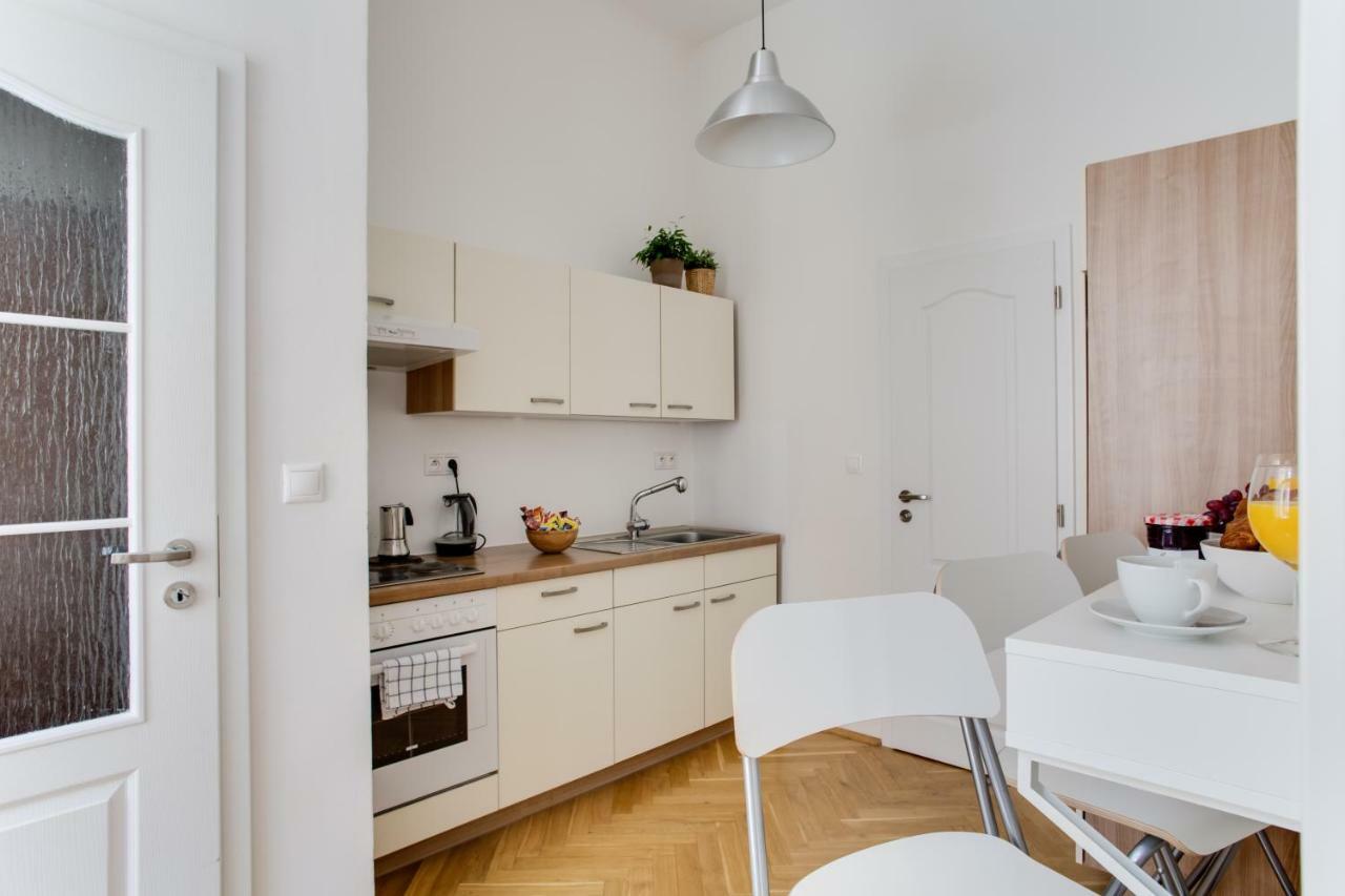 Jt's Jecna Str. Apartamento *